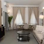 Colosseo Penthouse Apartman *